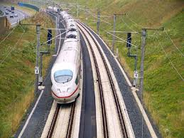 Trình phương án xây dựng đường sắt Bắc Nam tốc độ từ 160 đến 200km/h